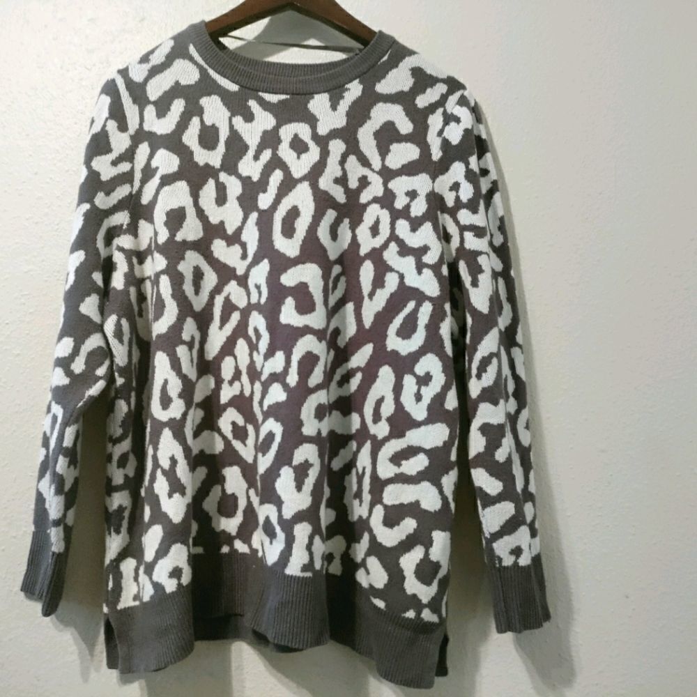 Women's sweater 